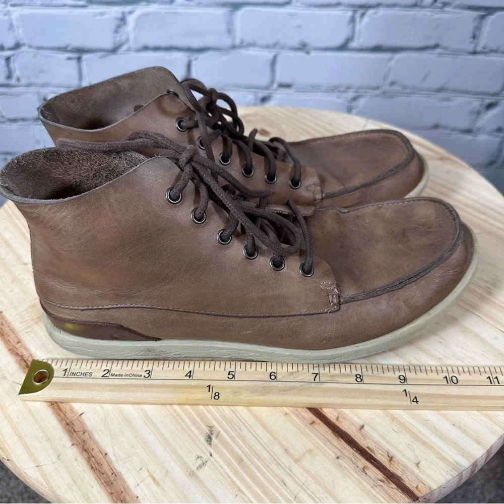 OluKai Men's Nalukai Chukka Ankle Boots Leather Sz US M9 EUR 42 Brown Lace Up